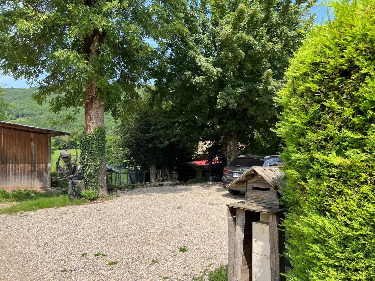 Les Granges De L'Eblouaz Bed & Breakfast Saint-Rambert-en-Bugey Eksteriør bilde