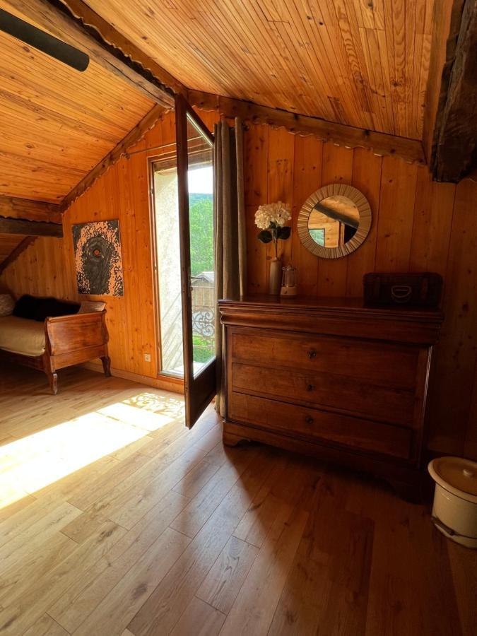 Les Granges De L'Eblouaz Bed & Breakfast Saint-Rambert-en-Bugey Eksteriør bilde
