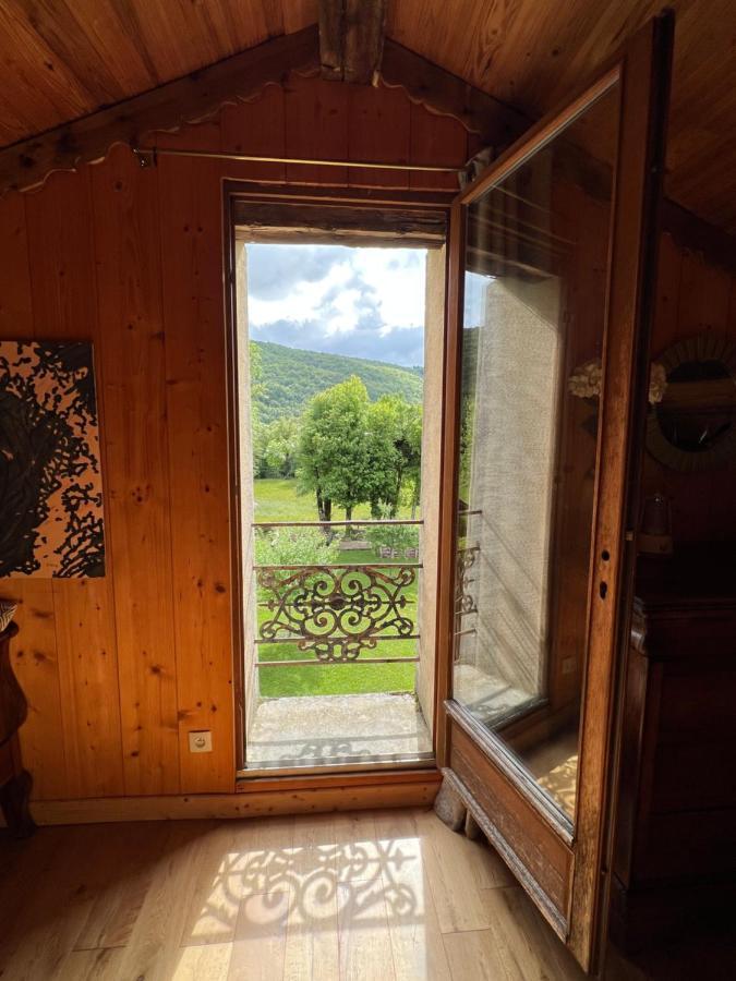 Les Granges De L'Eblouaz Bed & Breakfast Saint-Rambert-en-Bugey Eksteriør bilde